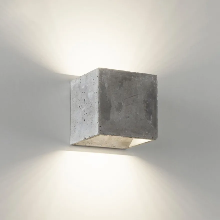 BUCI Wandleuchte aus Leichtbeton