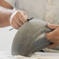 BUCI Wandleuchte aus Leichtbeton