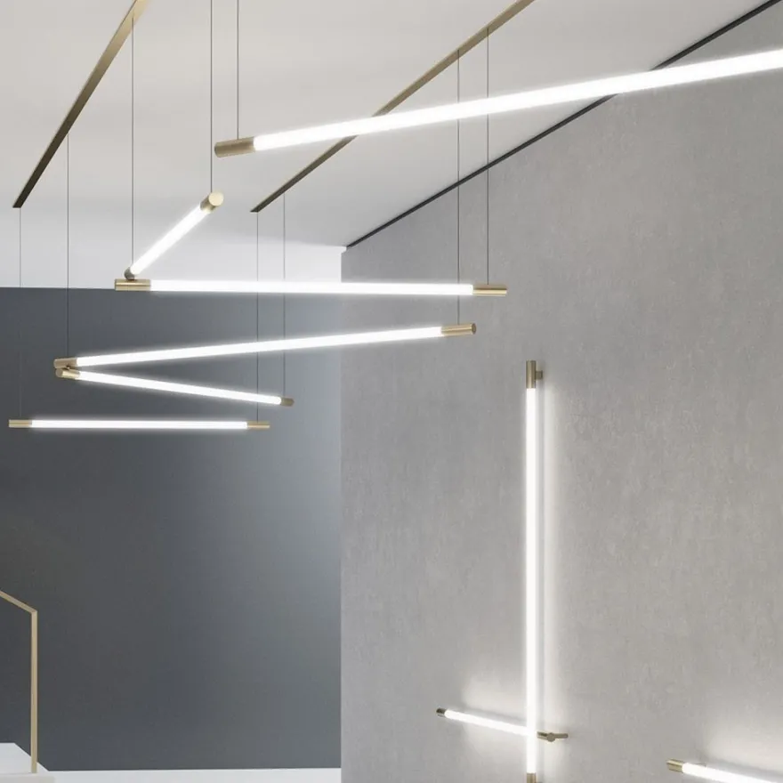 COSIMA Italienische Design Linienleuchte vertikal