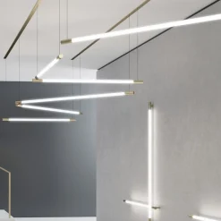 COSIMA Italienische Design Linienleuchte aus Messing